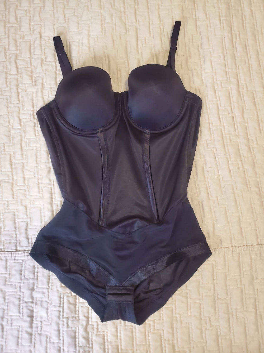 Maidenform Black Contour Support Shape Wear